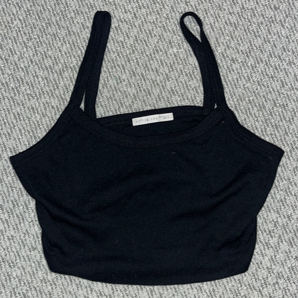 Cropped black tank